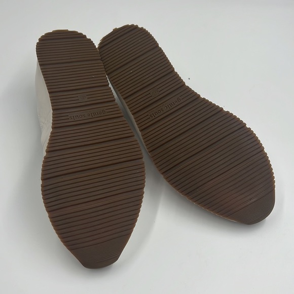 Kenneth Cole~White Leather~Gentle Souls~Size 6.5 - Picture 2 of 8